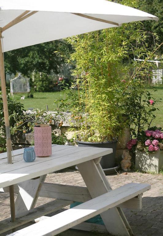 Les Petites Mirabelles Bed & Breakfast Ноайе-сюр-Шер Екстериор снимка