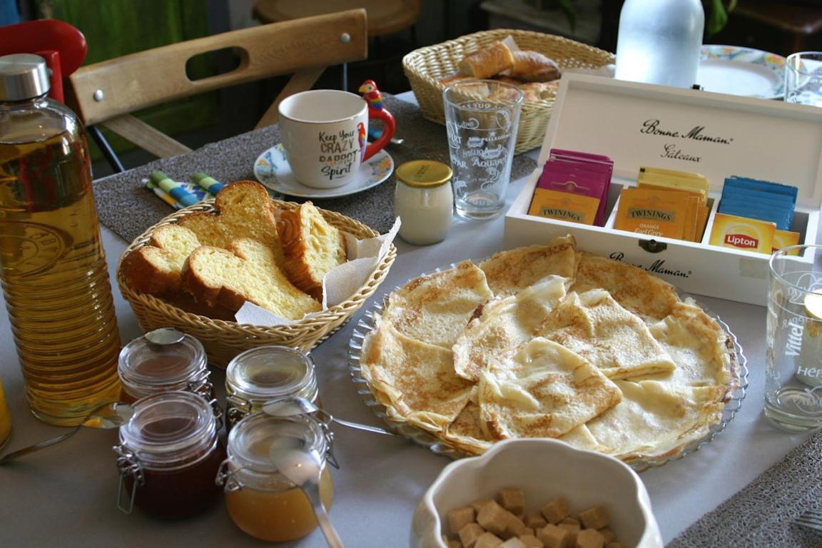 Les Petites Mirabelles Bed & Breakfast Ноайе-сюр-Шер Екстериор снимка